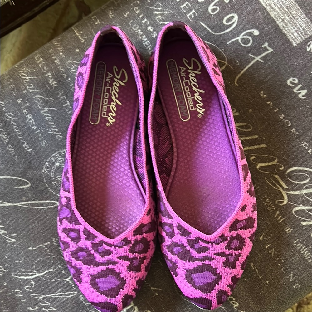 Skechers Women's Purple Leopard Flats